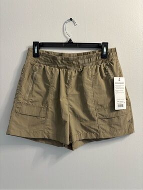 Layer 8 Night Walk Cargo Shorts Womens Small Fallen Rock Tan Nylon Hiking NWT